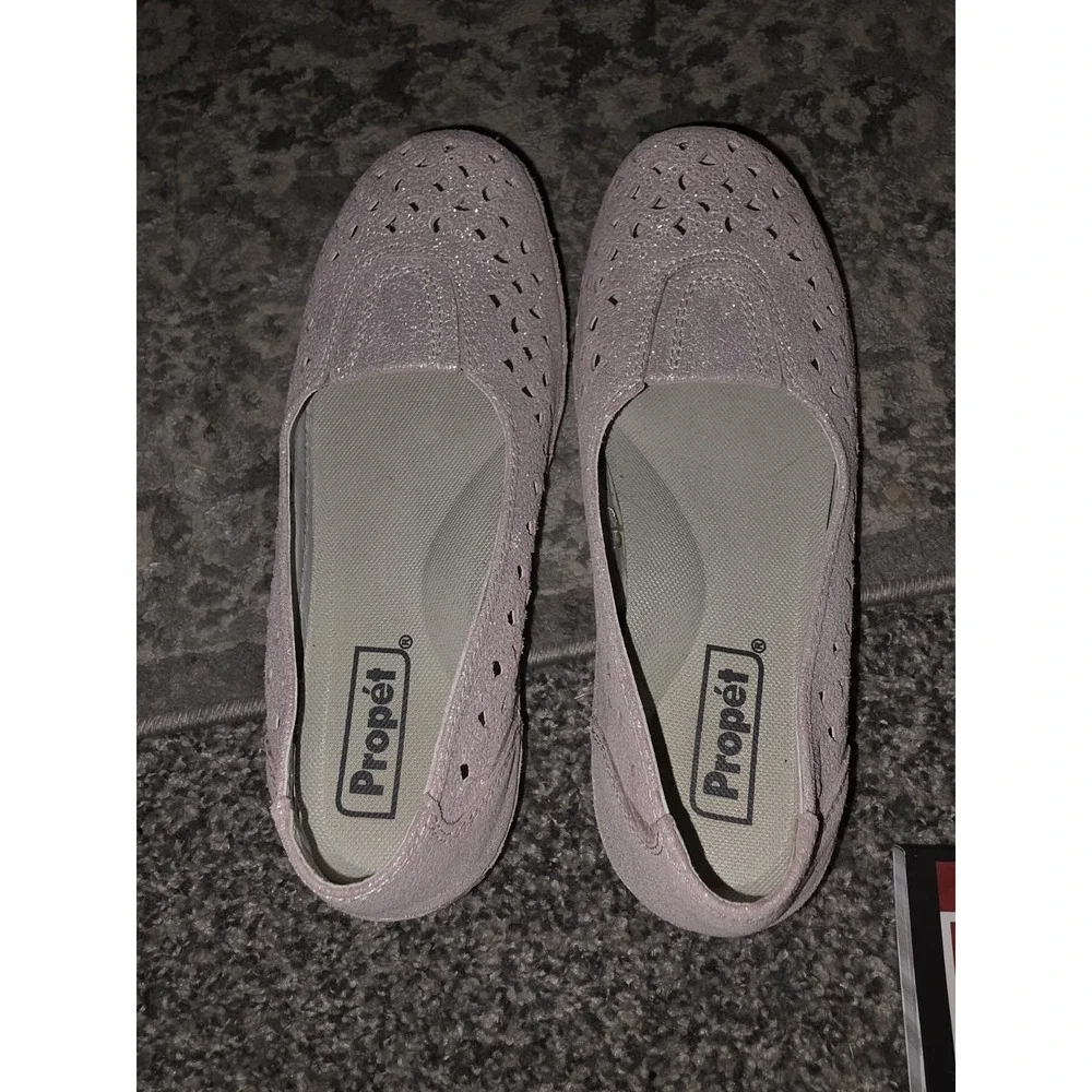Propet Womens Cabrini Slip On Flat.‎ Blush/pink With Laser Cut Leather Upper....